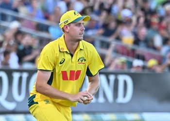 “Make an edit of Cameron Green in purple”