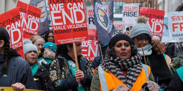 Violence against women: UN sheds light on global femicide crisis, digital abuse