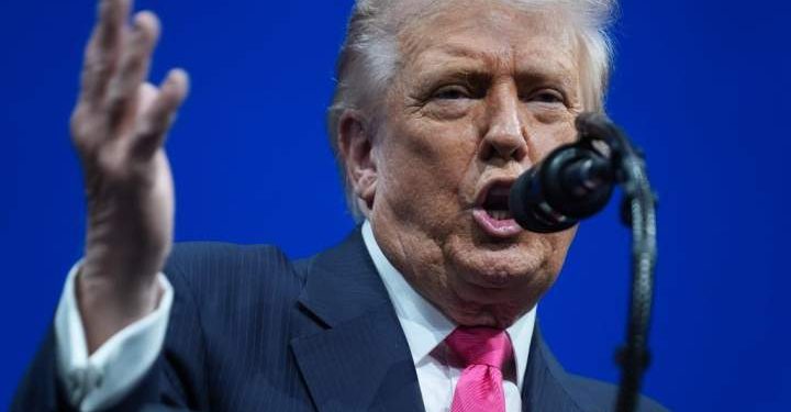 Donald Trump says airspace in and around Venezuela ‘closed’ – National