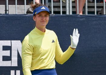 Linn Grant takes one-stroke lead into final round at The Annika