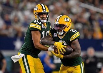 NFL fans react as Josh Jacobs gets ruled out after suffering knee injury vs. Giants