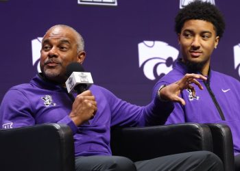 Unbeaten Kansas State, Tulsa match up their balanced offenses