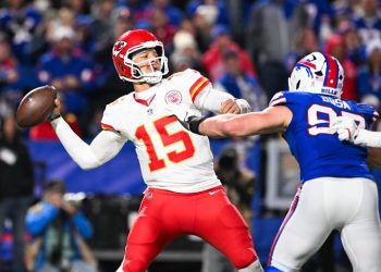 Chiefs face surprising must-win road game against Broncos
