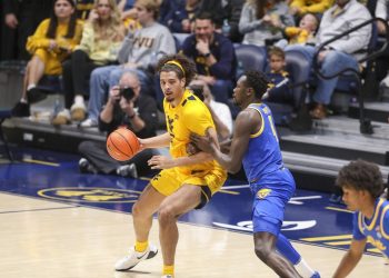 Big man Harlan Obioha leads West Virginia against Lafayette
