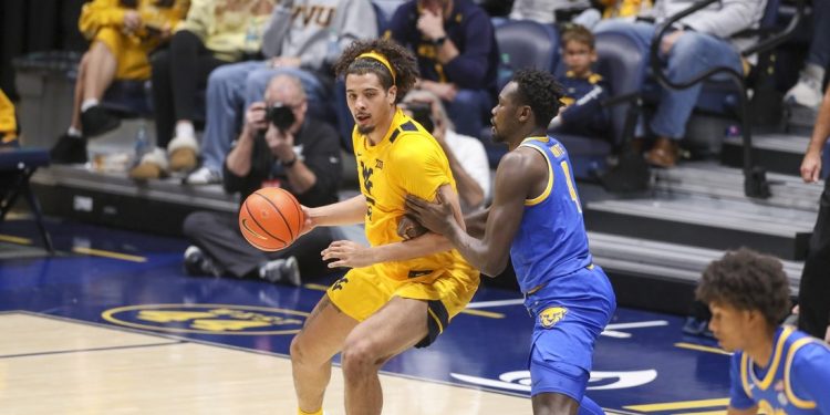 Big man Harlan Obioha leads West Virginia against Lafayette