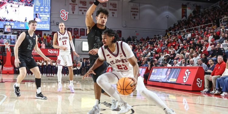 No. 13 St. John’s scores 54 second points in win over William & Mary