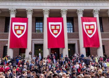 Harvard University Increased Its Bitcoin IBIT Stake By 257% In Q3: ‘As Good A Validation As An ETF Can Get’ – BlackRock (NYSE:BLK), Amazon.com (NASDAQ:AMZN)