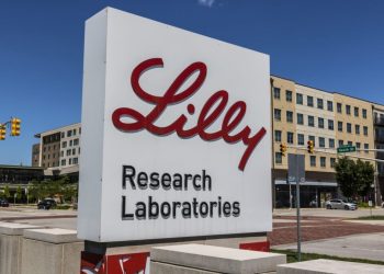 Eli Lilly Supremacy: The Single Stock Steering Pharma ETF Performance – iShares U.S. Pharmaceutical ETF (ARCA:IHE), First Trust Nasdaq Pharmaceuticals ETF (NASDAQ:FTXH)