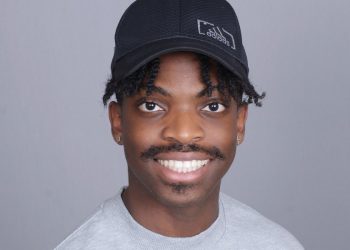 This Gen Zer built a software company in his bedroom that’s about to make $1 million. But he’s still committed to getting his college degree