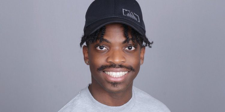 This Gen Zer built a software company in his bedroom that’s about to make $1 million. But he’s still committed to getting his college degree