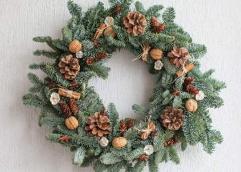 11 Christmas wreaths for a festive front door – National