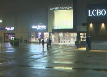 Police seek suspects of Upper Canada Mall jewelry store robbery – Toronto