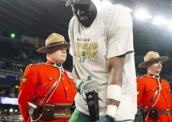 Emilus hauls in 10 passes, MOC Award – Calgary