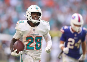 De’Von Achane Is On Pace For Big Career Year