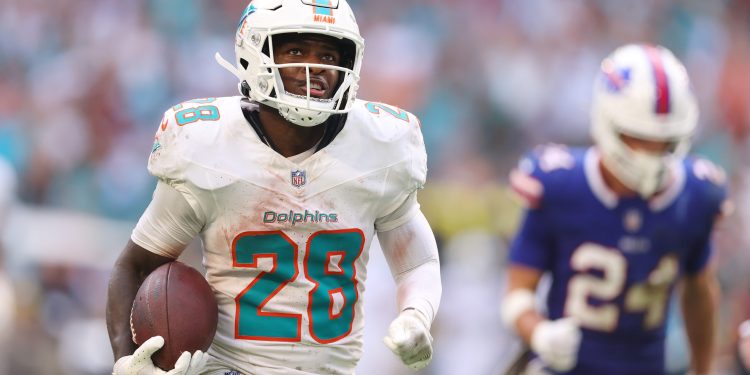 De’Von Achane Is On Pace For Big Career Year