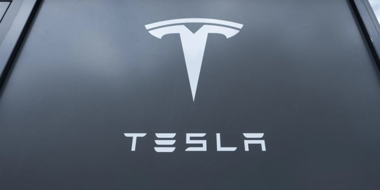 TSLA Stock in a $420–$470 Range—Calm Before the Storm?