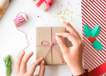 Gift wrap hacks & organization – National