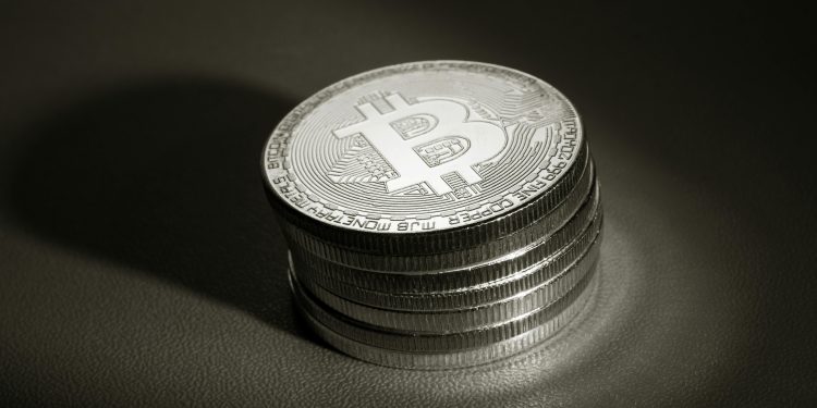 Analyst Backs Bitcoin Rally To $174,000 If This Support Remains Intact