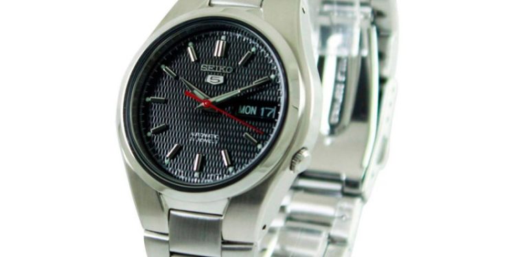 Walmart is selling a Seiko automatic watch for $148 that's the ultimate affordable luxury piece