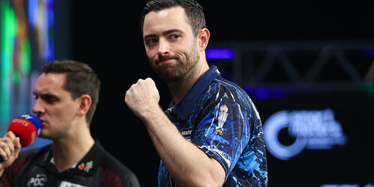 Could Humphries injury actually be helping him at Grand Slam of Darts?