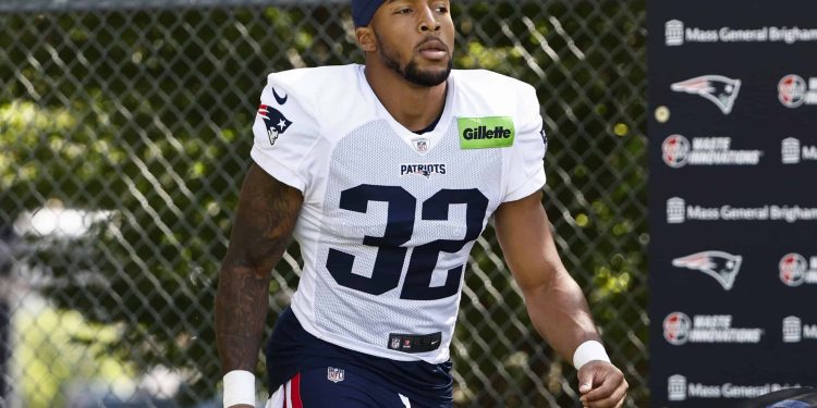 Former Teammate Makes Big Prediction About TreVeyon Henderson