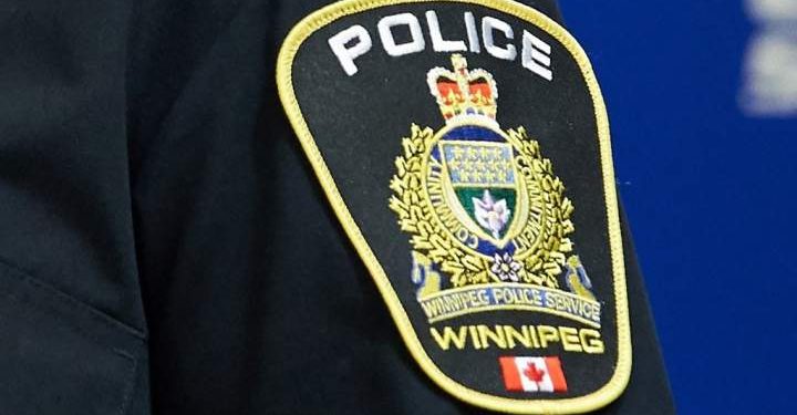 Suspect in fast-food robbery arrested eating burgers, fries on Winnipeg bus: police – Winnipeg