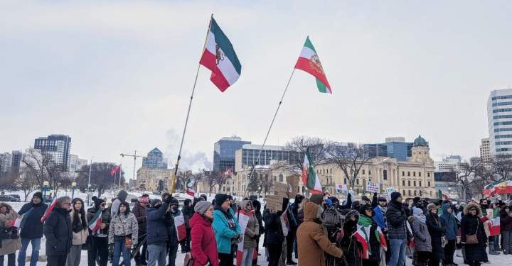 Winnipeggers gather in support of protests in Iran – Winnipeg