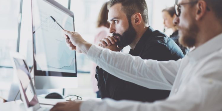 Insights into Universal Q3 Earnings – Universal (NYSE:UVV)