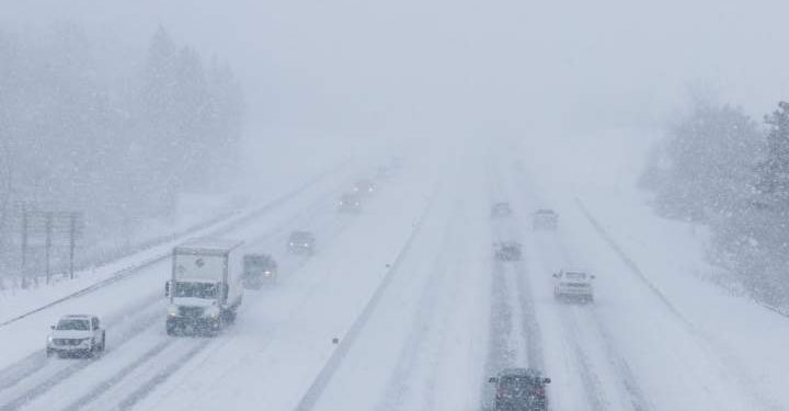 Major winter storm bearing down on northern Ontario, eastern Quebec