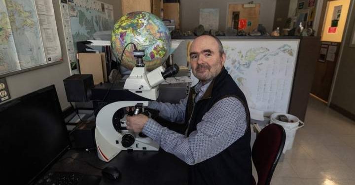 ‘The most lasting legacy:’ Famed Alberta mantle geochemist namesake of new mineral