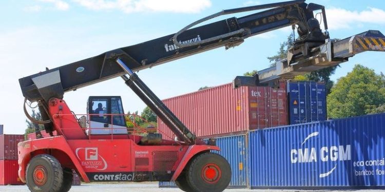 World News in Brief: Geopolitical tensions impact global economy, Gaza aid funding shortfall, violence in South Sudan, UN condemns deadly mosque attack