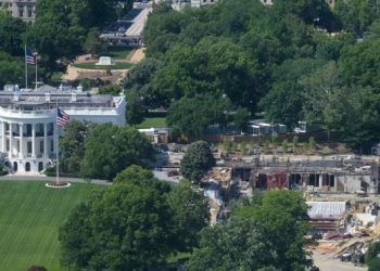 Gunshots reported outside the White House, U.S. officials confirm – National