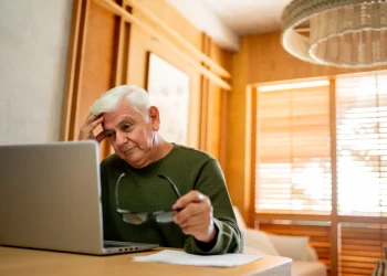 The One Password Mistake That Can Risk a Retiree’s Finances