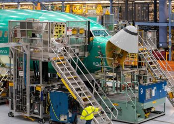 China deal paradox: Why Boeing tripped on big new plane order