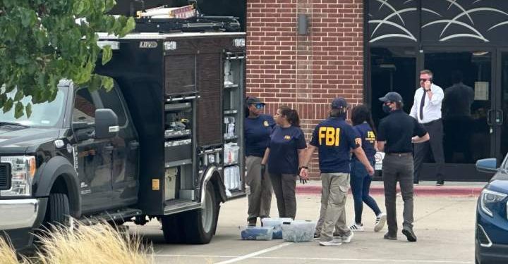 2 dead, 3 injured in shootings near Texas shopping mall, police say – National